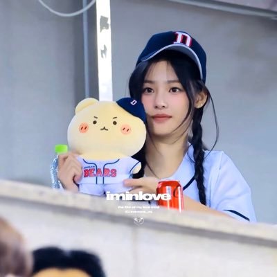 GO5RAE 댕프 몬베베🐋🌹🥔                    中文&English, 한국어 still learning