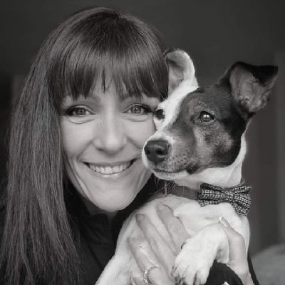 Yorkshire Lass. Hiker. Runner. Lowland Leader. Fundraiser. Social Hikes. Map Girl. Photographer. Learning Resource Centre Manager.