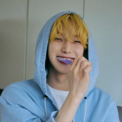 月がきれいですね. sunoo | han jisung | azrael ian montefalco III