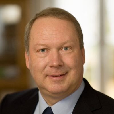 Ökonom und Investor. 14facher-SPIEGEL
Bestsellerautor. Finanzmärkte & Geopolitik
Deutscher und US-Amerikaner. Christ.
Überparteilich. Follow the white rabbit.