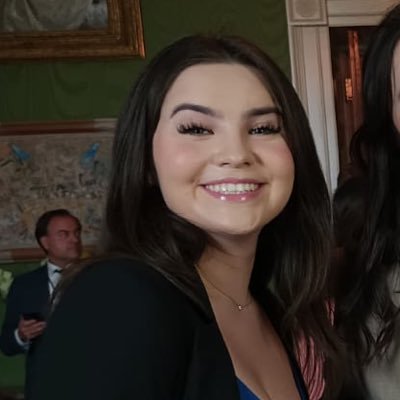 elisafmartinez's profile picture. 19 yr old student activist ✿ 🇲🇽🇨🇷 White House International Day of the Girl Honoree 2023 ✿ 🇵🇸❤️