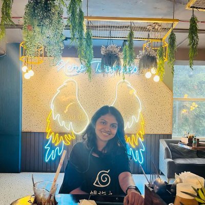 dhatri9092's profile picture. ✨ Miranda House Grad | 🎓 Delhi University Student | Exploring the world, one thought at a time🌟