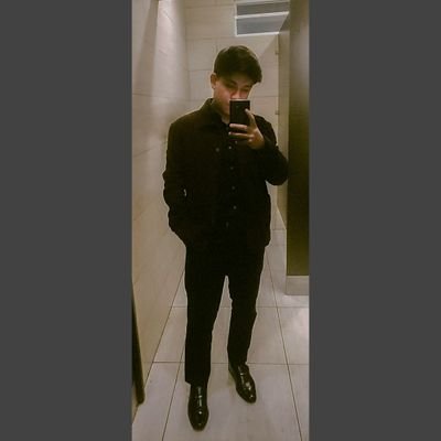 Stev_gq's profile picture. .