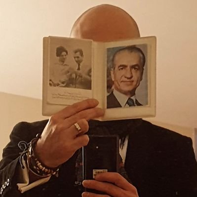 بدون پهلوی، ایرانی در کار نبوده و نخواهد بود
KING REZA PAHLAVI 💚🕊❤👑