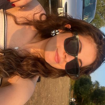 ceydaxcbn's profile picture. 