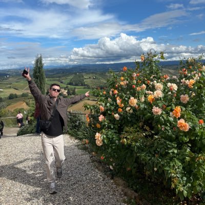 DontHateTate's profile picture. University of Kentucky Alum