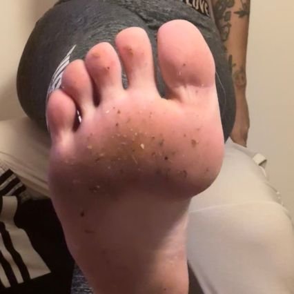 Feti_Abdi's profile picture. Pies, taconazos, pedicuras, manicuras, juegos de saliva, humillación, servidumbre y más pies 🥰🥰
Fotos de avatar de la gran Diosa suprema @VeroniicaFetish