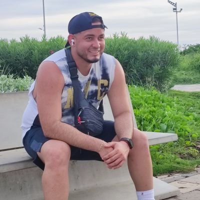 Ex jugador de fútbol 
🤍