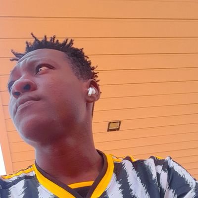 Being Good and Happy Is My Priority @Cristiano//@RealMadrid Email : zamanimahad2@gmail.com //PROUD DAGOMBA BOY from Tamale Ghana 🦁