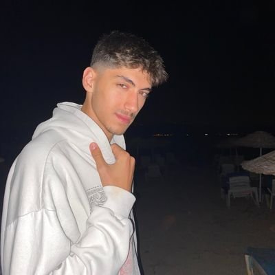 incinmisyigit's profile picture. hikayeler kalanlara aittir