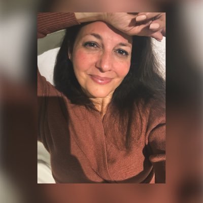 Nomad. Lover of Art, Architecture History, Nature, Movies (esp. SciFi!). Bitten by a political 🐞. Always questioning. Always learning.
