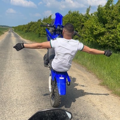 anis2strokes's profile picture. 🇩🇿