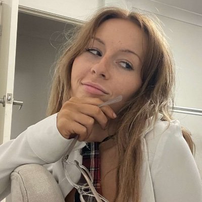 oyehardikk's profile picture. My spicy page is only $3 🌶️