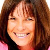 Lynne Bell - @LynneBell007 Twitter Profile Photo