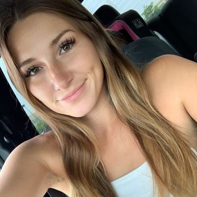 Single, never been married with no kids, looking for fund and serious relationship, love and caring 💕🥰