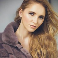 Mona (@mona_halii) 's Twitter Profile