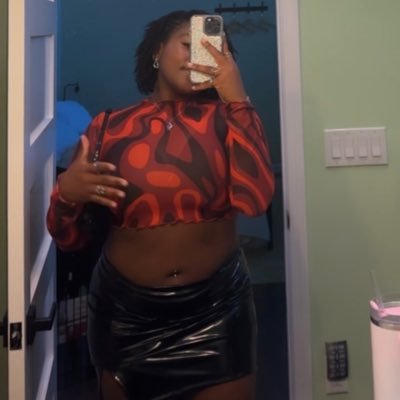 syddakhid's profile picture. tx. ecu alumna.