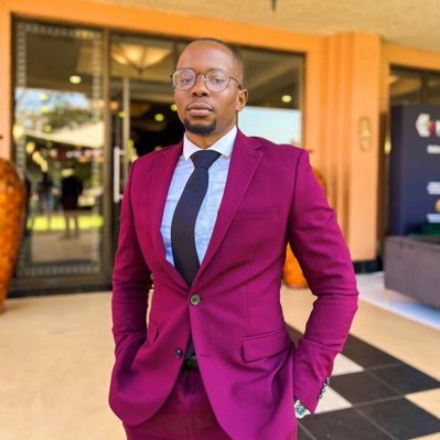 Value investor. Old soul. Pulling swords out of boulders.