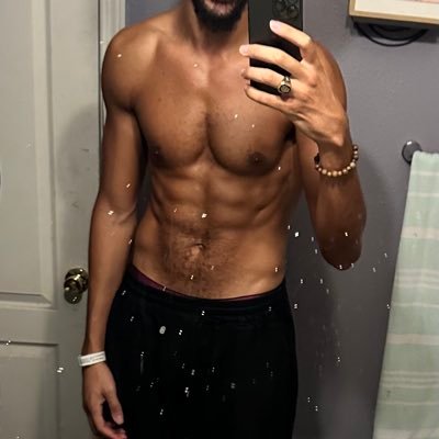 traveling the world, looking for my freak twin 😈by retweeting what I consider hot 🥵 …follow if you wanna 💦 DM if you a vibe