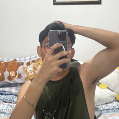 Your H homie with his otaku and kpop world👻 mwaps wag kayo dito mag follow req