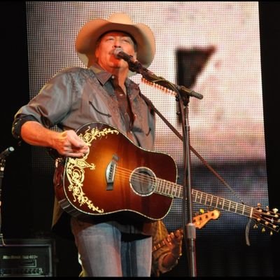 Alan has sold nearly 60 albums worldwide. He's an 18 x ACM,16x ACM and a 2x Grammy-winning artist join alan on the #LastCallWithAlan Tour!