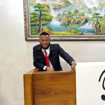 Homme politique, Ir programmeur, Ass Langue Swahili,