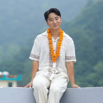 saminbardo's profile picture. Learning how to build web apps 💻 | #100DaysOfCode 🚀 Photo/Videographer 📸 | Snowboarder/Mountaineer 🏂 | Pushing the limits 💯 #Adventure #SoloDev #Escape925