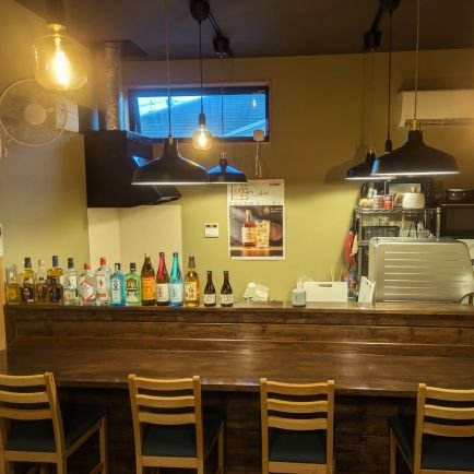 fujiokanchi's profile picture. 〜戸塚で噂の金土だけ営業しているお店〜

　　　　　ふじおかん家

戸塚駅西口より徒歩5分
「戸塚はんなり横丁」の中にある家庭料理居酒屋
横丁に入ってすぐ右手
営業時間→17時〜23時30分（ラストオーダー23時）
営業日や営業時間などの変更は随時【X】にてお知らせ致します。
フォローもぜひ宜しくお願い致します。