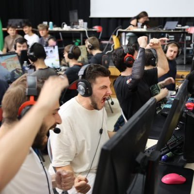 26 | Former CS Player for @NeedONE_ND1 | 8-24 🟣🟡 1-2-3 Yuyiette 🐓