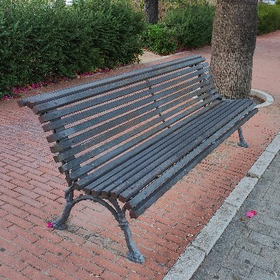 Cuenta dedicada a la difusión de los bancos en la zona del Aljarafe.
'Te han visto llorar, reír y tirar pipas al suelo. Son parte de tu vida'