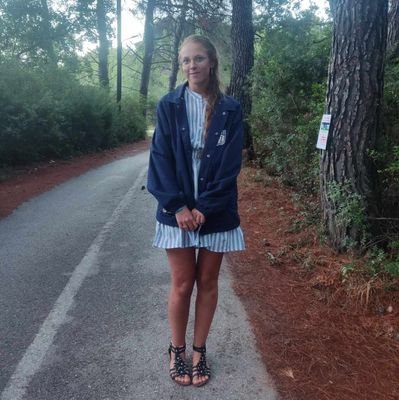 KirstyThompsonz's profile picture. 