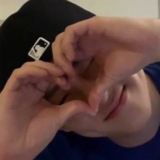 wngjsldnjgjslt's profile picture. .