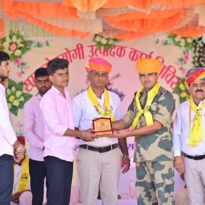 Krishan18080257's profile picture. NEWS ADD
EVERY NEWS AVAILABLE 🙂
please follow this account and support me 🙏 state level 🎚️      (फोलो करें तुरंत फोलो बेक मिलेगा)