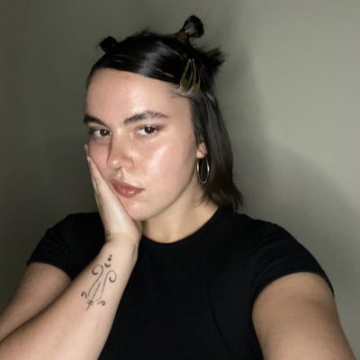 beeyaF_'s profile picture. 🌊🌑🔮