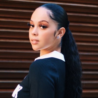 Music Artist ⭐️ Instagram: @officialjanetlys TikTok: @officialjanetlys
