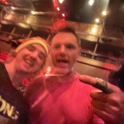 YungSwoopLe's profile picture. 