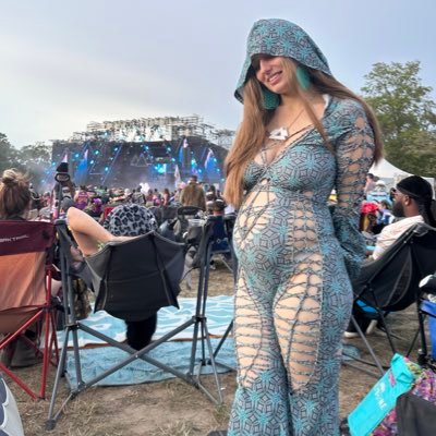 Live with PLURR ☮️ Buddhist ☯️ Kandi Kid 🍭 Cherub Stan 👼🏼 Cyclops Army👁 Wakaan Fam ᐞ⟁ᐞ
