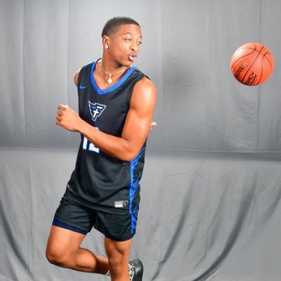 Malachismith01's profile picture. • 6’1 •Faulknermbb- HUMBLE✍🏽