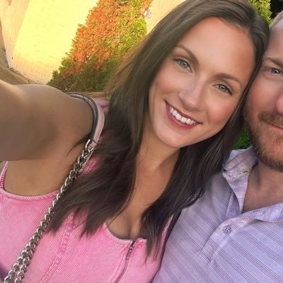 A_Leigh22's profile picture. Wife • Mama 👧🏼👧🏼👶🏼• MS, CCC-SLP • Fluent in sports and sarcasm