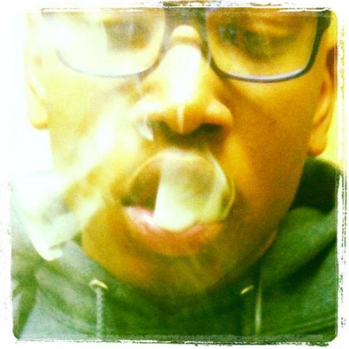 Greene_FrameZ's profile picture. #teamiPhone #teamCancer
#teamUMES