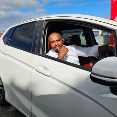 Kumkani_SnayeMG's profile picture. IG: https://t.co/vV4VuS9pX3.