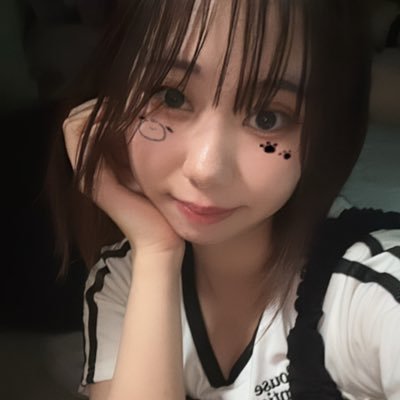 ei___shizuku's profile picture. （02）22 毎回準ｸﾞﾗﾝﾌﾟﾘの女