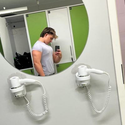 MaciekPakowski's profile picture. Gym enjoyer