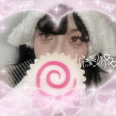 zhen56317's profile picture. 🤍(ᐡ ′̥̥̥ ˙̫ ‵̥̥̥ ᐡ)