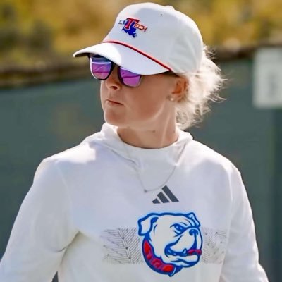 CoachSargeant_'s profile picture. Head Women’s Tennis Coach @ Louisiana Tech