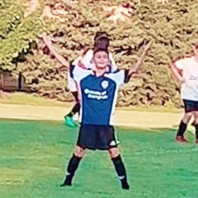 AngeliLevi10008's profile picture. 