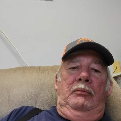 BFoxbuhger87652's profile picture. Republican father of 3, Go Dawgs, t-bowl devoured, RAM