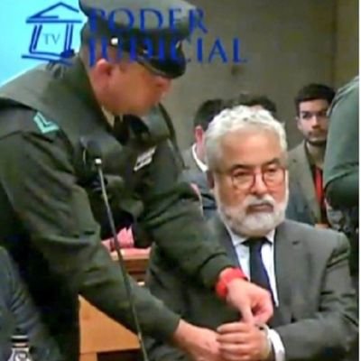 Combativo,con él corazón bien a la izquierda.Colocolino de corazón.
