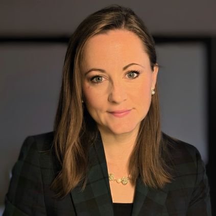 Mom to small humans. Proud OT wife. Former TV journalist PA➡️NY➡️NC➡️NY turned PR pro for @URNeuroscience. Typos = hazard of tweeting w/kids. Opinions are mine.