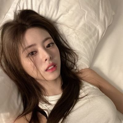 uh_itzyy's profile picture. bite me, bite you boom boom